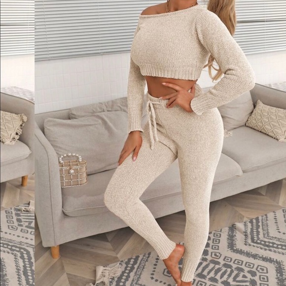 🆕 Chenille Softest Jogger Set Gray - Picture 7 of 8